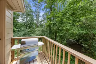 19 Saratoga Pl NE, Atlanta, GA 30324 - Photo 11