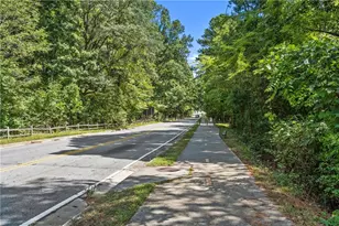 1660 Carlson Ln SW, Marietta, GA 30064 - Photo 81