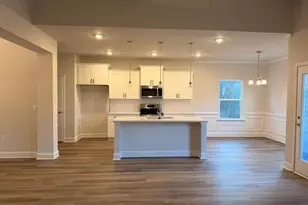 212 Magnolia Villas Dr, Cornelia, GA 30531 - Photo 7