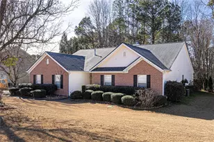 2730 Angel Oak Cir, Dacula, GA 30019 - Photo 1