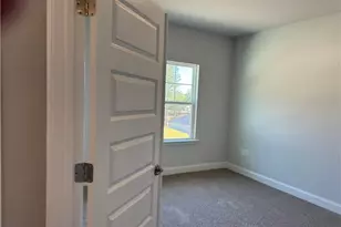 562 Walnut Crk Pkwy, Pendergrass, GA 30567 - Photo 15