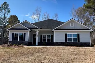 562 Walnut Crk Pkwy, Pendergrass, GA 30567 - Photo 1