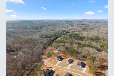 562 Walnut Creek Parkway, Pendergrass, GA 30567 - Photo 3