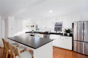 135 Shaker Hollow, Alpharetta, GA 30022 - Photo 5