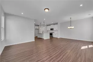 845 York Aly, Acworth, GA 30102 - Photo 3