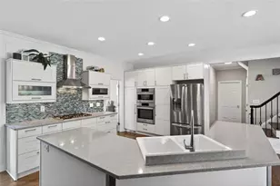 5490 Grove Point Rd, Johns Creek, GA 30022 - Photo 15