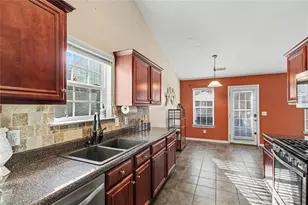 2125 Mina Ln Dr, Buford, GA 30518 - Photo 7