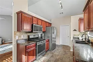 2125 Mina Ln Dr, Buford, GA 30518 - Photo 9