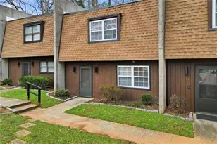 745 Cedar Pointe Ct SW, Marietta, GA 30008 - Photo 3