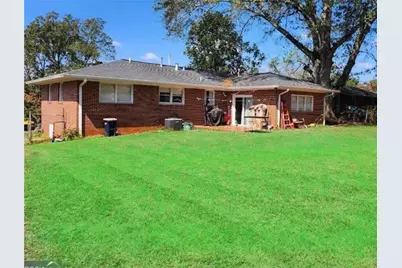 1804 Spring Valley Circle, Griffin, GA 30223 - Photo 11