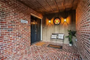 370 Kenilworth Cir, Stone Mountain, GA 30083 - Photo 3