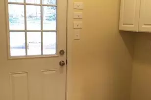 370 Kenilworth Cir, Stone Mountain, GA 30083 - Photo 13