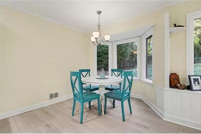 370 Kenilworth Circle, Stone Mountain, GA 30083 - Photo 9