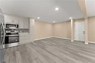 605 Candler St, Gainesville, GA 30501 - Photo 13