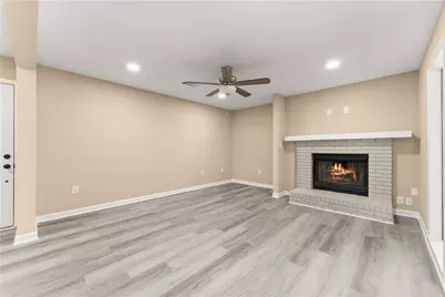 605 Candler Street #C8, Gainesville, GA 30501 - Photo 5