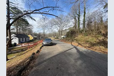 2034 Arlington Circle NW, Atlanta, GA 30318 - Photo 3