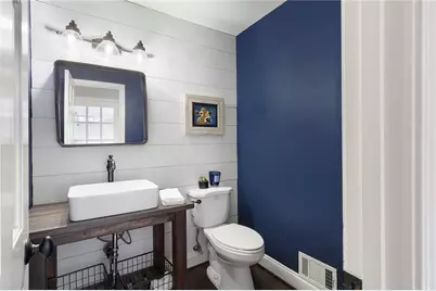 1050 Lakemont Trace, Roswell, GA 30075 - Photo 17