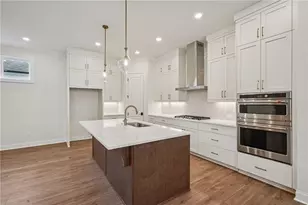 1028 Eastman Ct, Hoschton, GA 30548 - Photo 7