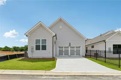 1028 Eastman Court, Hoschton, GA 30548 - Photo 7