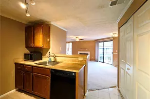 1299 Keys Lake Dr NE, Atlanta, GA 30319 - Photo 7