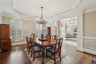 654 Windsor Pkwy, Sandy Springs, GA 30342 - Photo 9