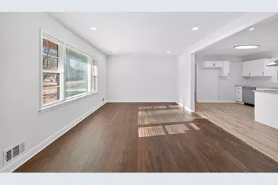 2569 Poplar Street, Snellville, GA 30078 - Photo 3