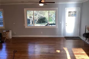 1041 Hillcrest Dr, Union Point, GA 30669 - Photo 5