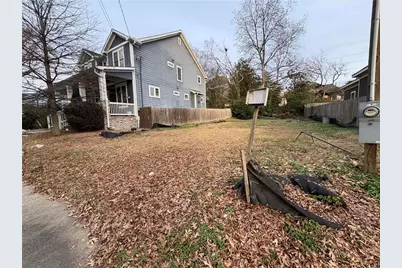 581 English Avenue NW, Atlanta, GA 30318 - Photo 3