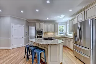 13415 Providence Lake Dr, Alpharetta, GA 30004 - Photo 11