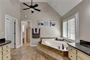 13415 Providence Lake Dr, Alpharetta, GA 30004 - Photo 23
