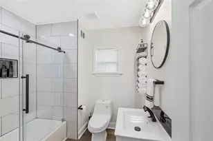 2271 Plantation Dr, Atlanta, GA 30344 - Photo 7