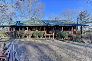 156 Bel Air Dr, Maysville, GA 30558 - Photo 1