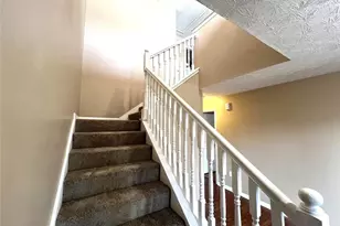 2209 Swan Lake Ct, Grayson, GA 30017 - Photo 3