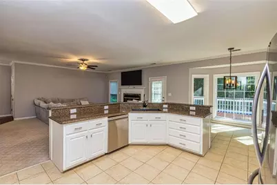 217 Windermere Circle, Newnan, GA 30265 - Photo 17