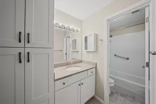 1217 Highland Bluff Dr S E, Atlanta, GA 30339 - Photo 21