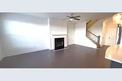 81 Auburn Woods Drive, Auburn, GA 30011 - Photo 5