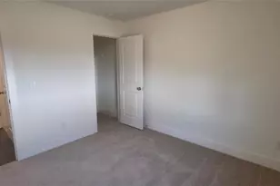 81 Auburn Woods Dr, Auburn, GA 30011 - Photo 9