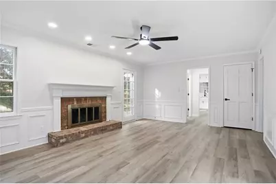 653 Parkcrest Place NE, Marietta, GA 30068 - Photo 3