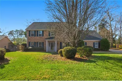 653 Parkcrest Place NE, Marietta, GA 30068 - Photo 1