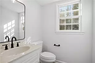 653 Parkcrest Pl NE, Marietta, GA 30068 - Photo 15