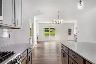 301 Retreat Way, Carrollton, GA 30116 - Photo 11