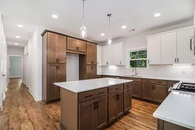 301 Retreat Way, Carrollton, GA 30116 - Photo 15