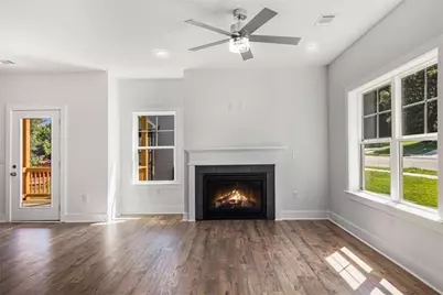 301 Retreat Way, Carrollton, GA 30116 - Photo 7