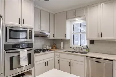 392 Greenfield Court, Marietta, GA 30068 - Photo 5