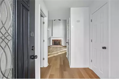 138 Stoneforest Drive, Woodstock, GA 30189 - Photo 5