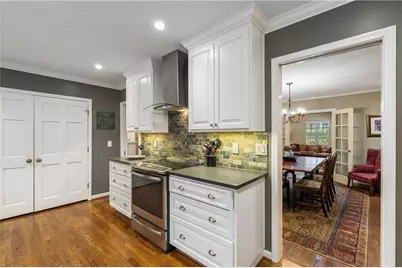 650 Pinetree Drive, Decatur, GA 30030 - Photo 13