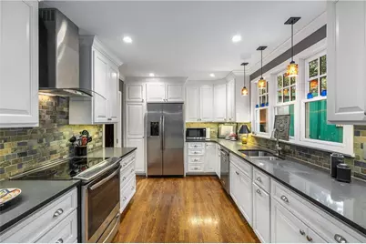 650 Pinetree Drive, Decatur, GA 30030 - Photo 11