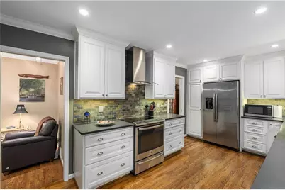 650 Pinetree Drive, Decatur, GA 30030 - Photo 15