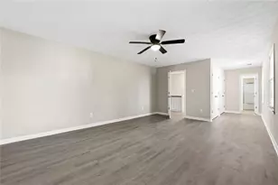 4043 Colonial Dr SW, Lilburn, GA 30047 - Photo 19