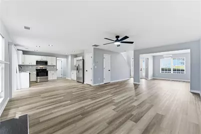 360 Walton View, Fairburn, GA 30213 - Photo 11